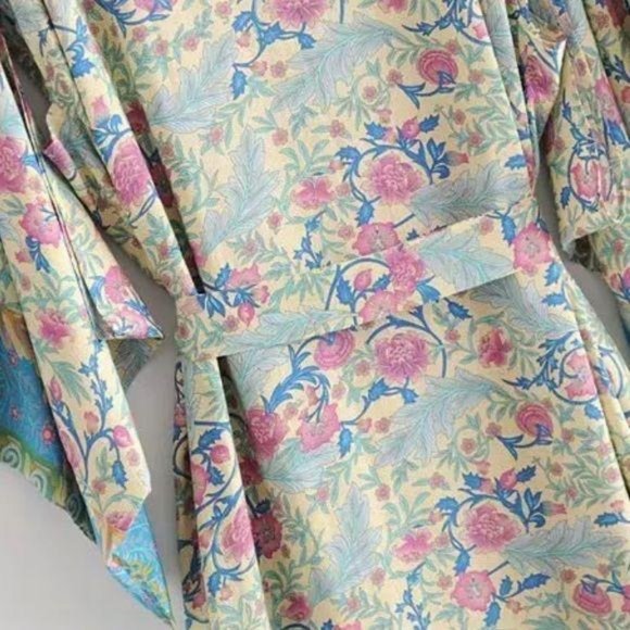 Luxe Bohemian Gypsy Print Kimono Wrap Cardigan - Picture 6 of 9